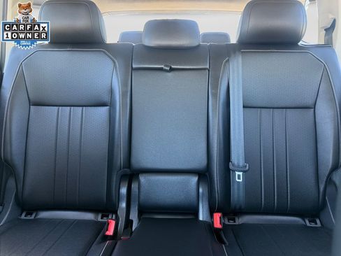 Used 2024 Volkswagen Tiguan SE FWD image 16
