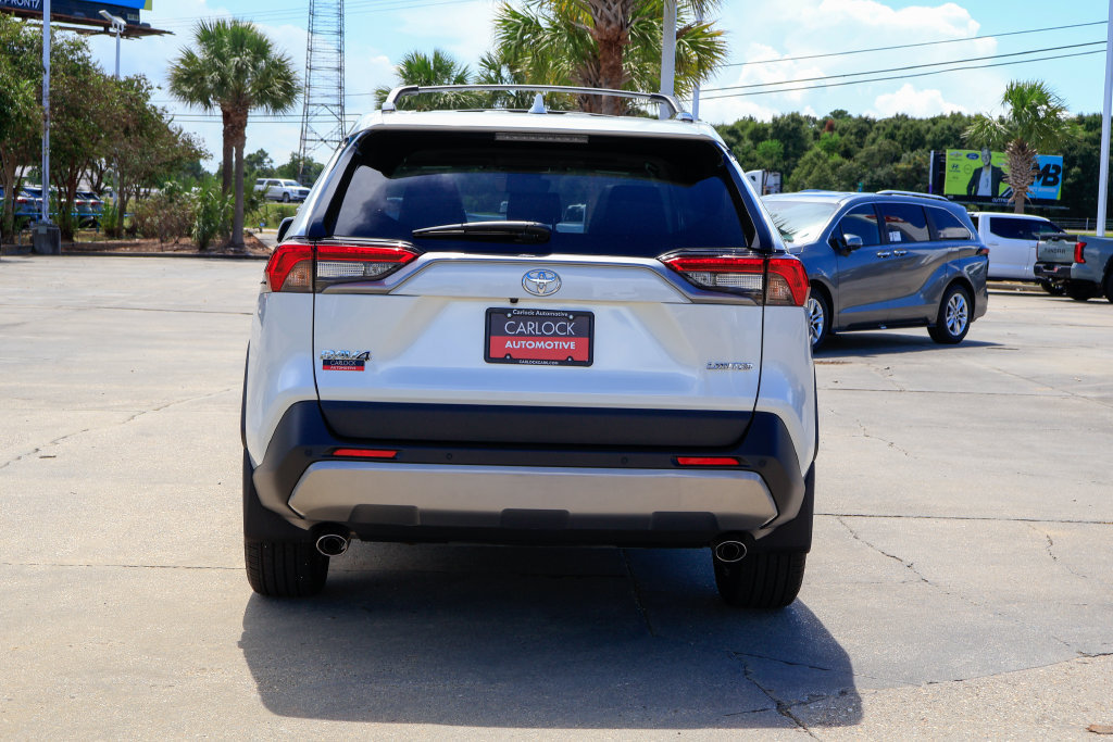 Used 2025 Toyota RAV4 Limited FWD image 23