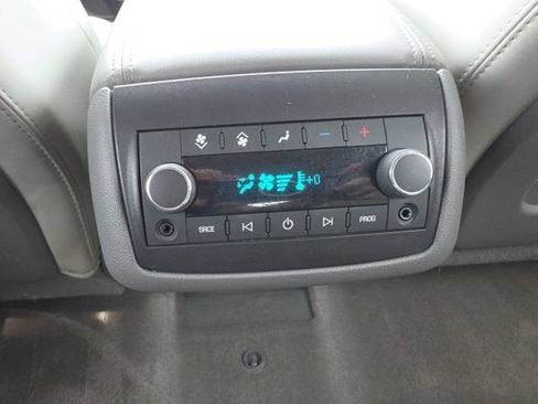 Certified 2016 Chevrolet Traverse LT FWD image 23