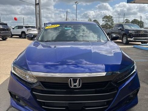 Used 2021 Honda Accord Sport image 2