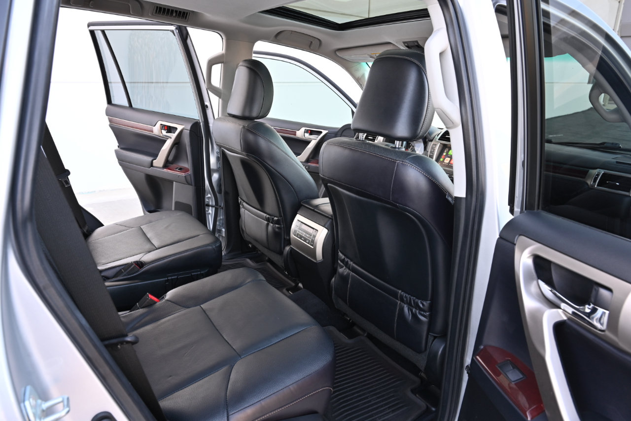 Used 2018 Lexus GX 460 Premium AWD/4WD image 15