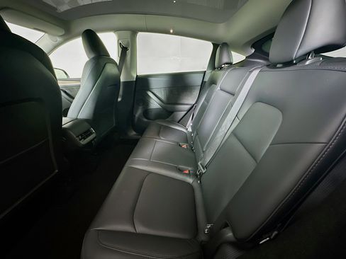 Used 2024 Tesla Model Y Long Range image 26