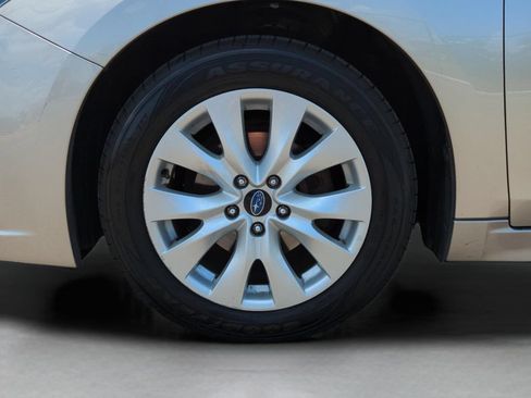 Used 2016 Subaru Legacy 2.5i Premium AWD/4WD image 24