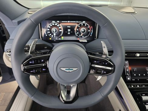 Used 2025 Aston Martin DB12 Coupe RWD image 11