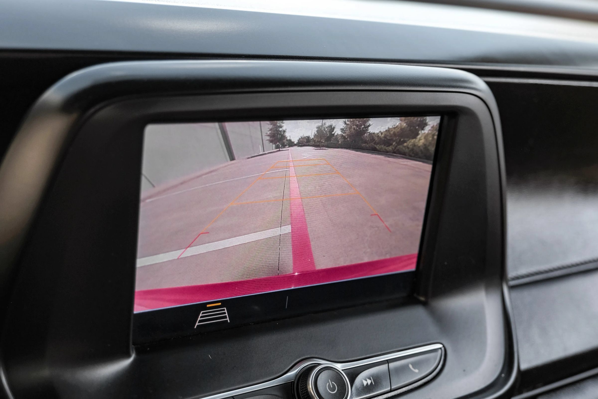 Used 2020 Chevrolet Camaro LT RWD image 25