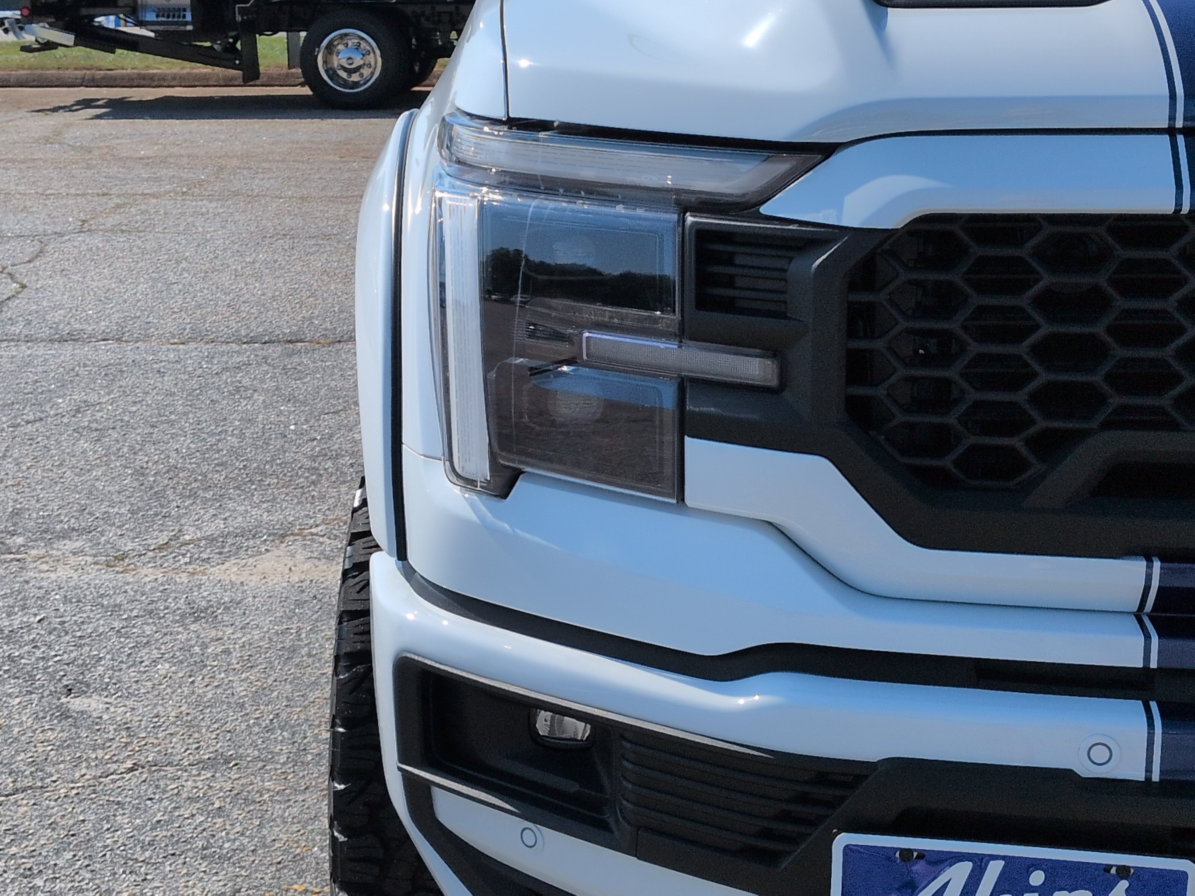 Used 2025 Ford F150 Lariat w/ Equipment Group 502A High AWD/4WD image 8
