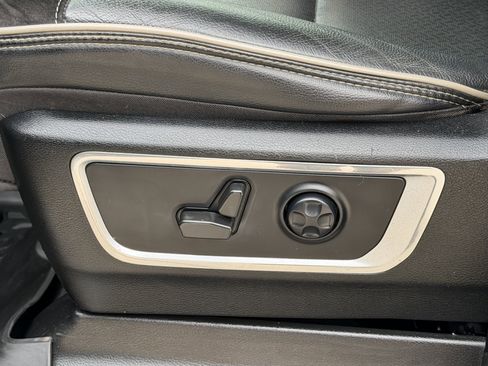 Used 2021 RAM 1500 Laramie image 18