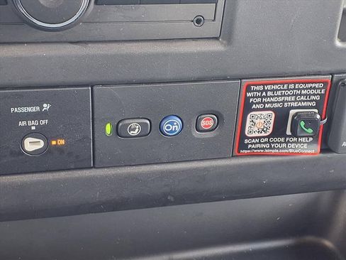 New 2025 Chevrolet Express 3500 w/ Power Convenience Package RWD image 15
