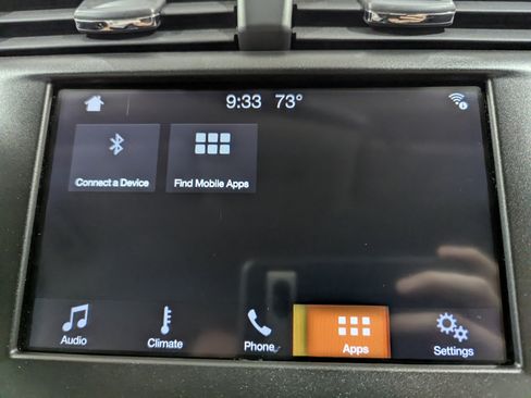 Used 2017 Ford Fusion SE w/ Fusion SE Technology Package FWD image 22