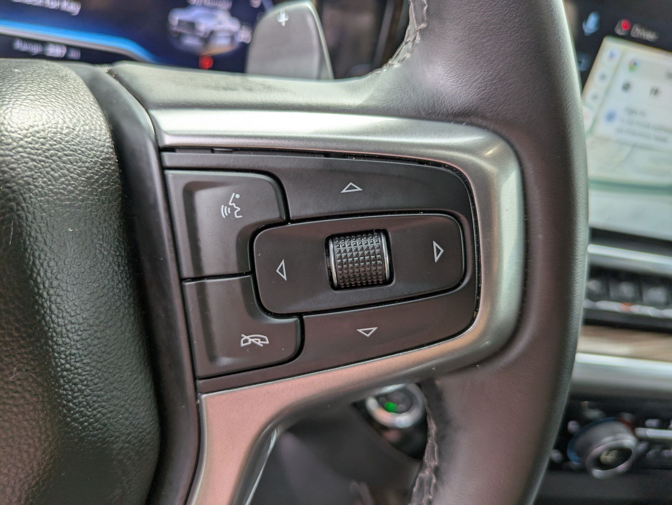 Used 2025 Chevrolet Silverado 1500 LT Trail Boss w/ Convenience Package II AWD/4WD image 19