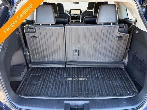 Used 2023 Toyota Highlander XLE image 23