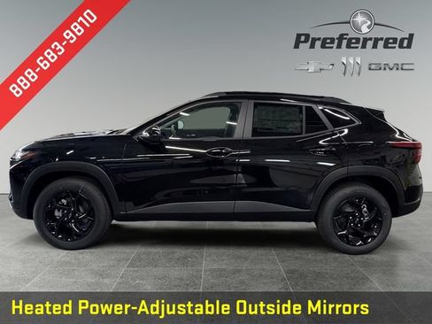 New 2026 Chevrolet Trax LT w/ Midnight Edition FWD image 10