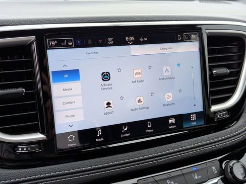 New 2026 Chrysler Pacifica Select image 26