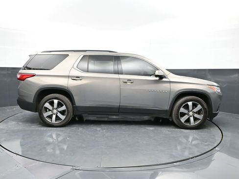 Used 2019 Chevrolet Traverse LT w/ LT Premium Package image 4