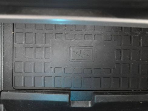 Used 2019 Ford Expedition XLT w/ Equipment Group 202A RWD image 30