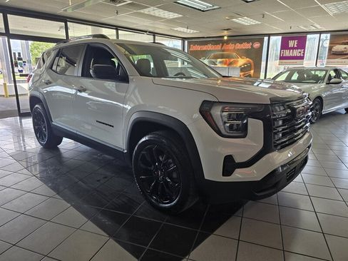 Used 2026 GMC Terrain Elevation w/ Elevation Premium Package AWD/4WD image 3
