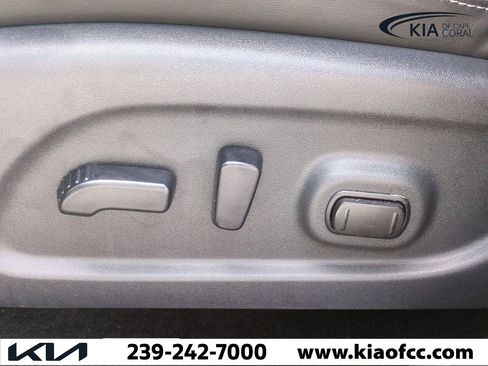 Used 2024 Nissan Murano SV image 19