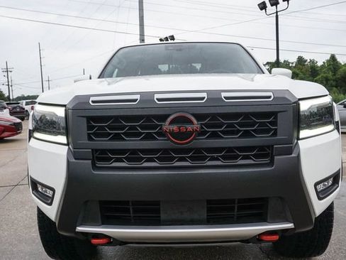 Used 2026 Nissan Frontier PRO-4X AWD/4WD image 8