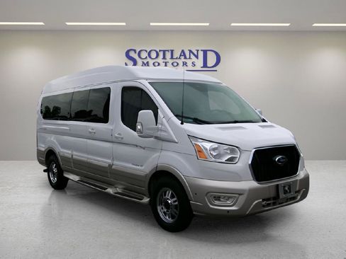 Used 2021 Ford Transit 150 Low Roof RWD image 4