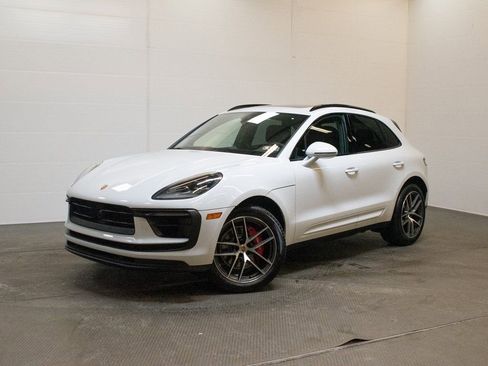 New 2026 Porsche Macan S image 1