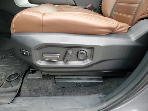 Used 2022 Toyota Tundra 1794 Edition image 13