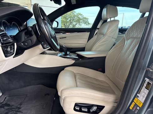 Used 2018 BMW 530e image 27