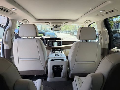 Used 2023 GMC Yukon Denali RWD image 21