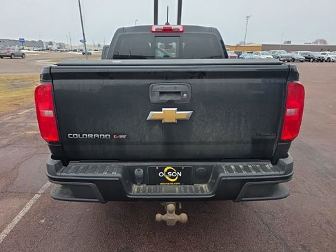 Used 2017 Chevrolet Colorado Z71 image 5