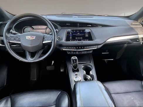 Used 2022 Cadillac XT4 Premium Luxury w/ Enhanced Visibility Package FWD image 15