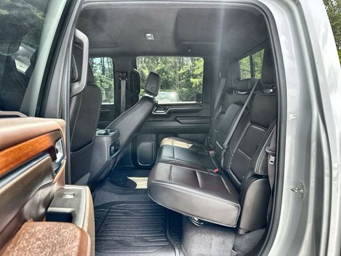Certified 2024 GMC Sierra 2500 Denali w/ Denali Reserve Package AWD/4WD image 25
