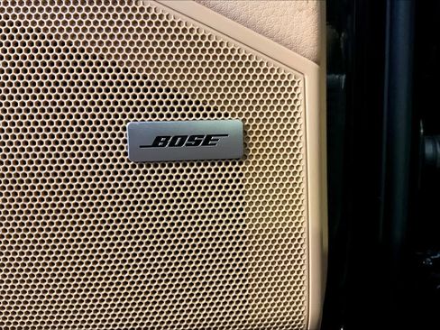 Used 2023 Porsche Cayenne image 38