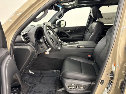 New 2025 Lexus LX 700h Overtrail image 5