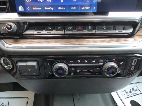 Used 2024 Chevrolet Silverado 1500 RST AWD/4WD image 53