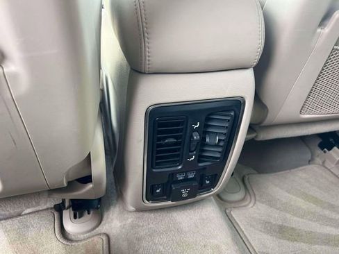 Used 2016 Jeep Grand Cherokee Overland AWD/4WD image 26