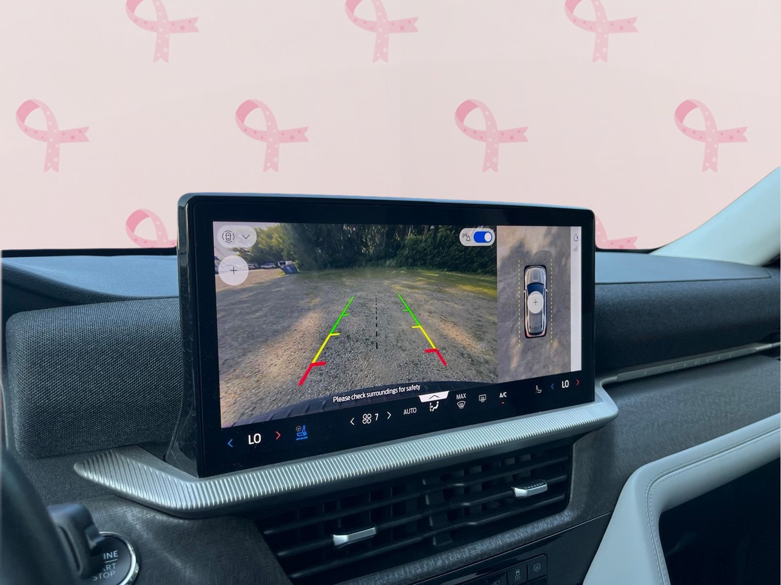 Used 2025 Ford Explorer Platinum w/ Ultimate Package AWD/4WD image 18