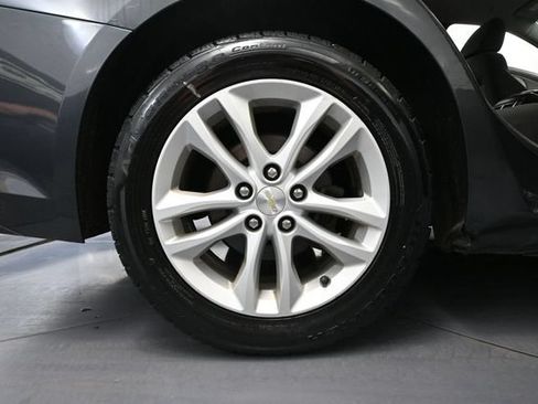 Used 2016 Chevrolet Malibu LT FWD image 14