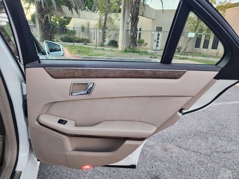 Used 2010 Mercedes-Benz E 350 Sedan image 34