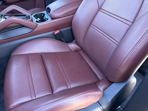 Used 2024 Porsche Cayenne S image 21