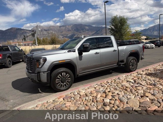 Used 2024 GMC Sierra 2500 Denali Ultimate AWD/4WD image 1
