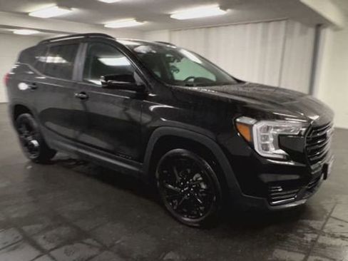 Certified 2023 GMC Terrain SLE w/ Driver Convenience Package image 2