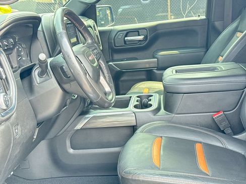 Used 2021 GMC Sierra 1500 AT4 w/ AT4 Preferred Package AWD/4WD image 13