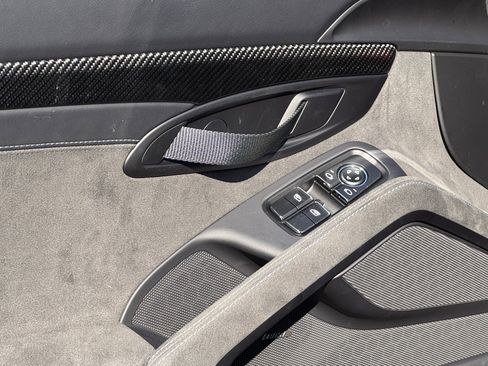 Used 2025 Porsche 718 Cayman GT4 RS image 30