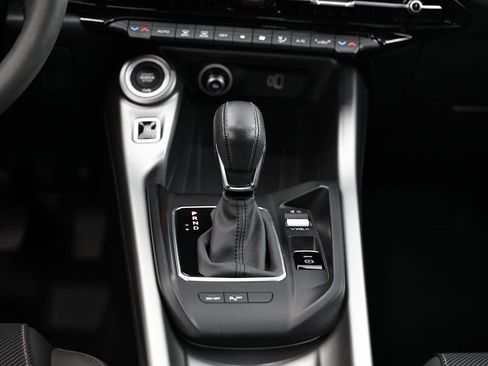 Used 2024 Dodge Hornet GT w/ Cold Weather Group image 28