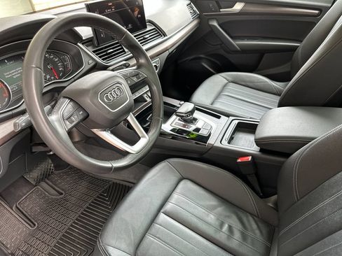 Used 2022 Audi Q5 2.0T Premium w/ Convenience Package AWD/4WD image 9