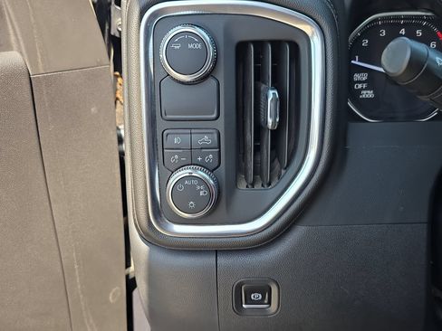 Used 2022 GMC Sierra 1500 Elevation RWD image 23