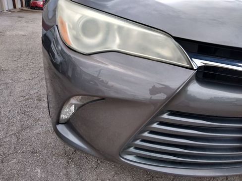 Used 2015 Toyota Camry LE image 6