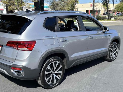 Used 2023 Volkswagen Taos SE FWD image 22