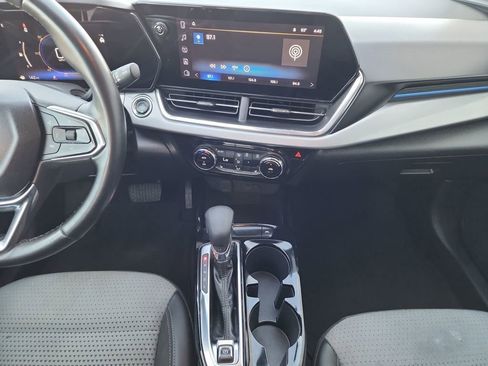 Used 2024 Chevrolet Trax LT w/ Driver Confidence Package image 19