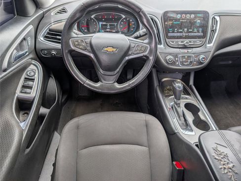 Used 2016 Chevrolet Malibu LT image 24