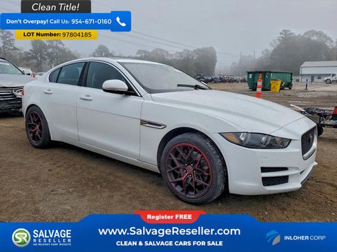 Used 2019 Jaguar XE Premium image 5